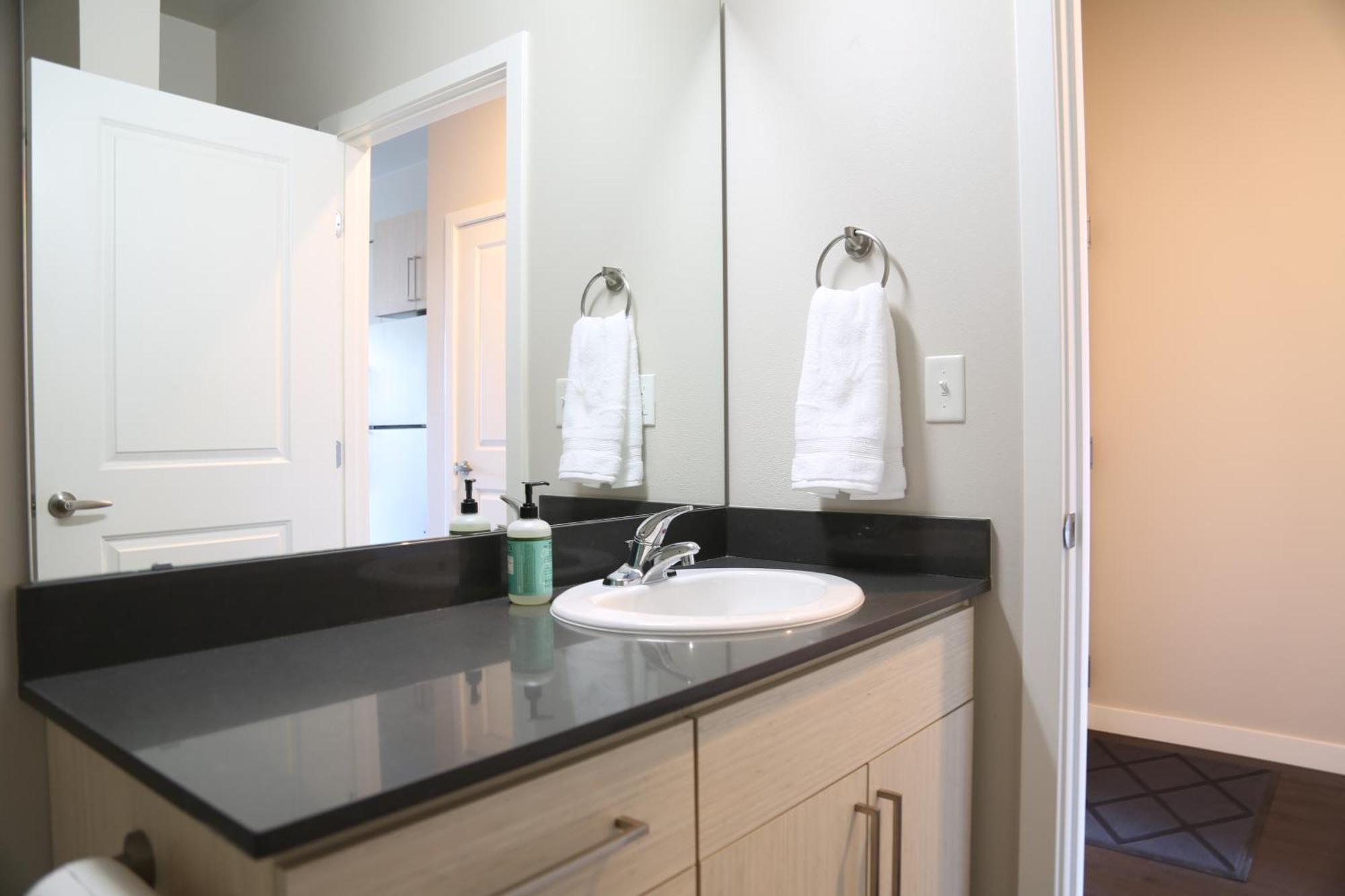 Queen Anne Abode - 1 Block From Cpa! - Free Parking! Seattle Exterior foto
